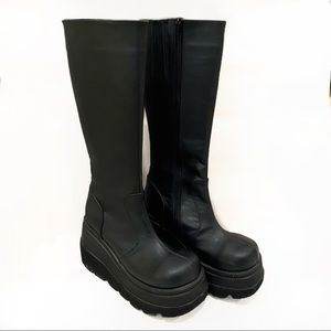 Demonia Shaker-100 Platform Mid-Calf Boot